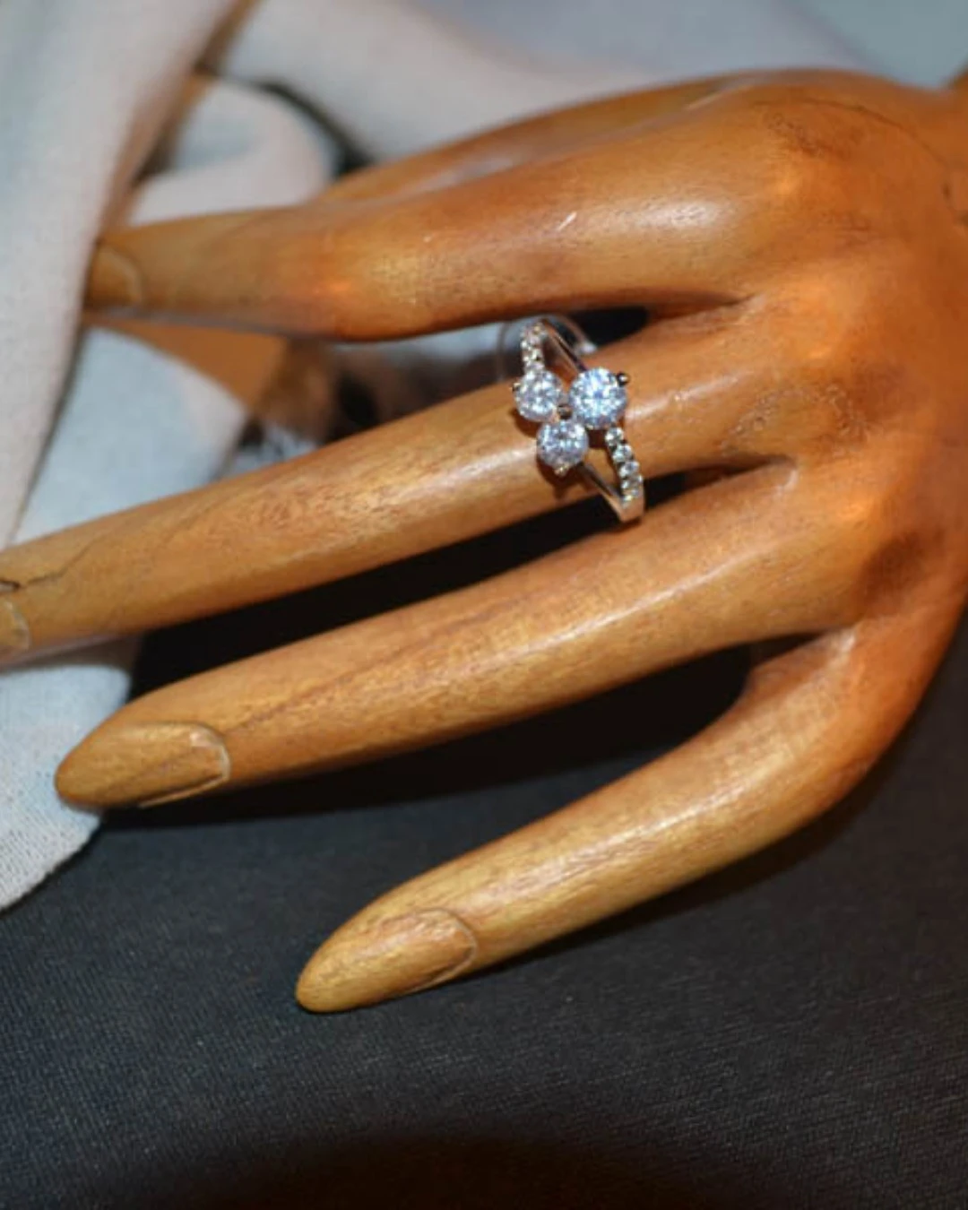 an.464 Δαχτυλίδι ασημένιο μέ ζιργκόν - Image 1