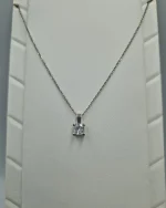 Μενταγιόν ασημένιο με ζιρκόν μονόπετρο σέτ με τα σκουλαρίκια του