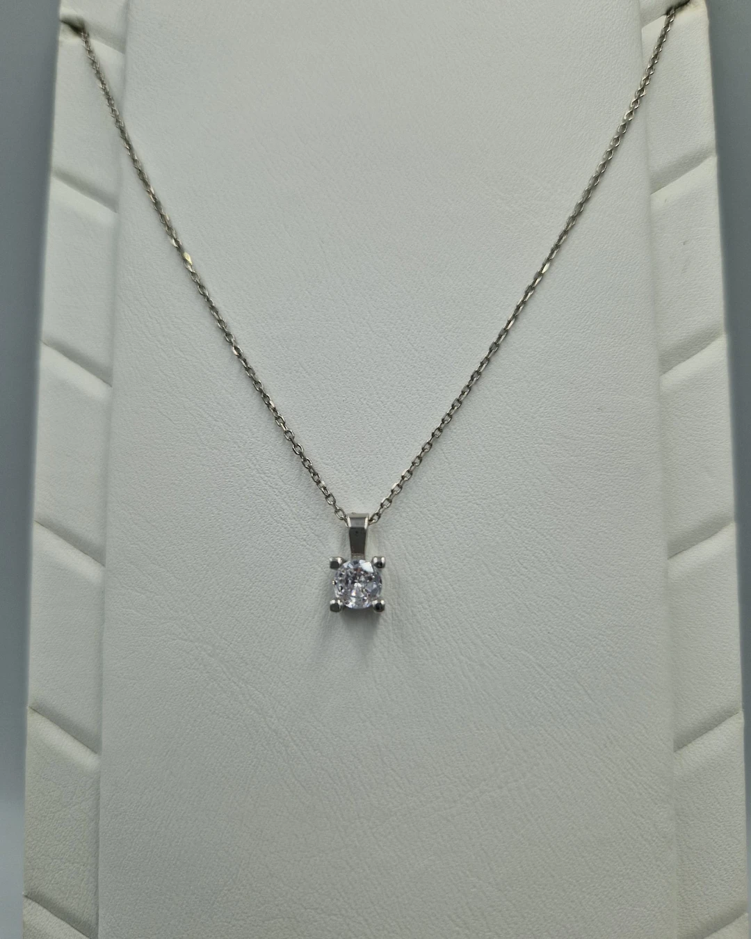 an.20906 Μενταγιόν ασημένιο με ζιρκόν μονόπετρο σέτ με τα σκουλαρίκια του - Image 1