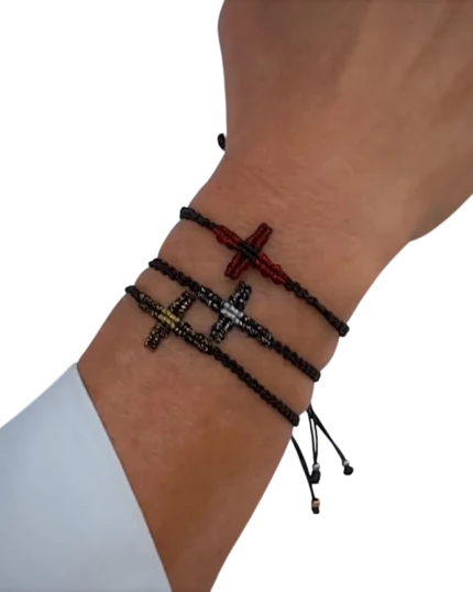 Βραχιόλι χειροποίητο μακραμέ “σταυρός”