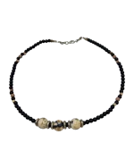 Κολιέ χειροποίητο με γυάλινες χάνδρες και κεραμικές πέτρες